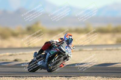 media/Dec-07-2025-CVMA (Sun) [[3e7d2de5dc]]/Race 17-Amateur Formula Middleweight/